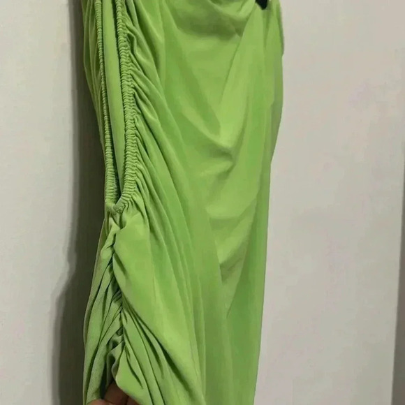 Norma Kamali - Picture 4 of 8